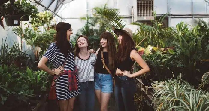 7-tipos-de-amigas-que-devemos-evitar 7 tipos de amigas que devemos evitar