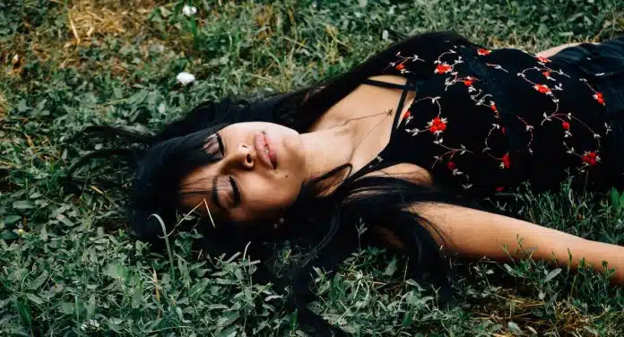estou-cansada-de-viver-uma-vida-que-nao-e-minha Estou cansada de viver uma vida que não é a minha