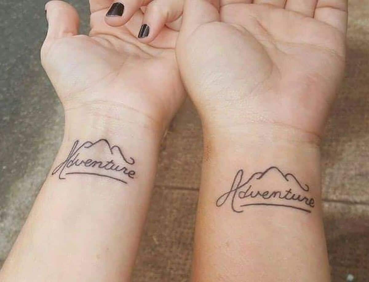 sabiaspalavras.com - 20 ideias de tatuagens para fazeres com a tua melhor amiga