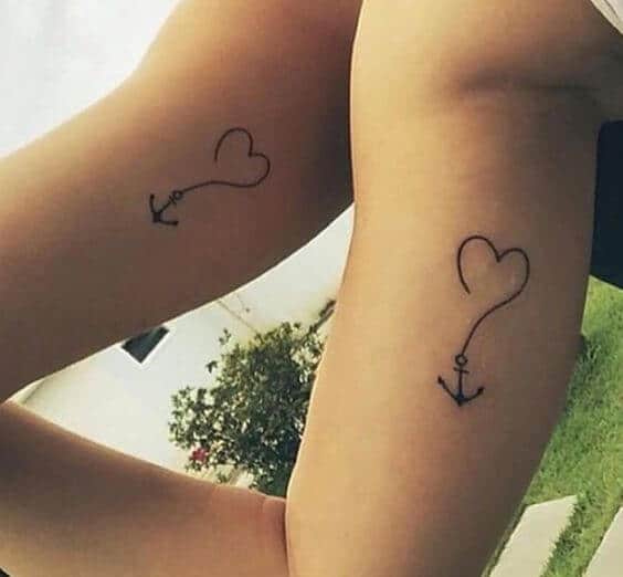 sabiaspalavras.com - 20 ideias de tatuagens para fazeres com a tua melhor amiga