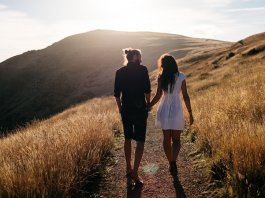 Quando duas pessoas estão destinadas a ficar juntas, elas ficam