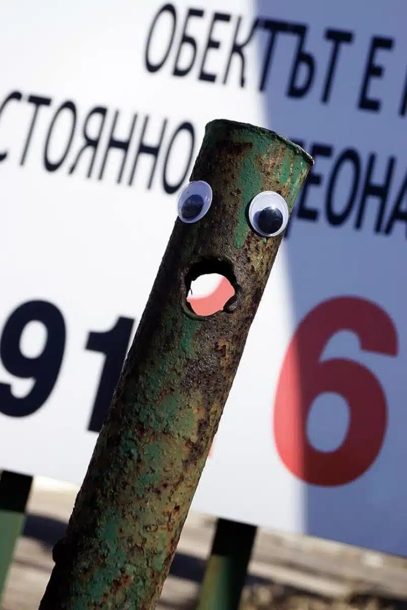 Artista colocou olhos em objectos de rua e o resultado não podia ser mais hilariante sabiaspalavras.com - Artista colocou olhos em objectos de rua e o resultado não podia ser mais hilariante