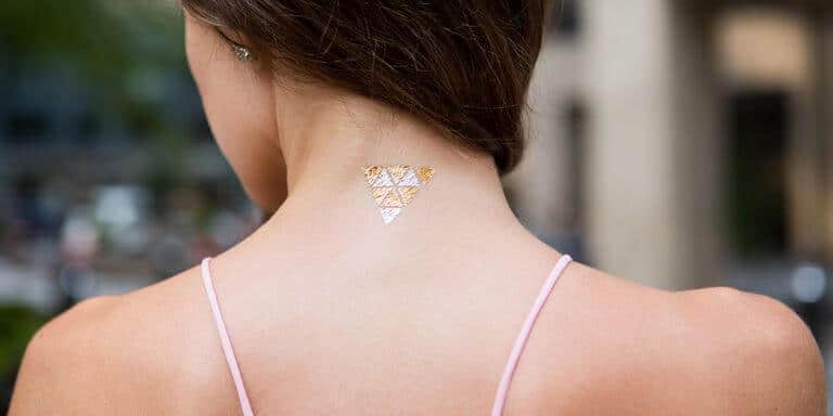 sabiaspalavras.com - 18 mini tatuagens temporárias que dão um toque diferente ao teu look