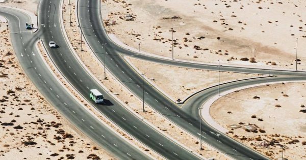 deserto-esta-apoderar-se-de-dubai-e-abu-dhabi-e-as-fotos-sao-absolutamente-fantasticas11
