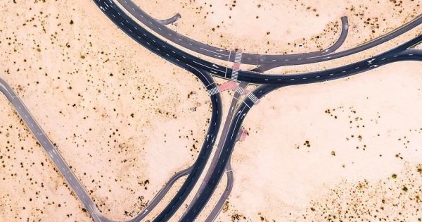 deserto-esta-apoderar-se-de-dubai-e-abu-dhabi-e-as-fotos-sao-absolutamente-fantasticas3