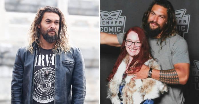 Homem recusa-se a ficar fora da fotografia da esposa com Jason Momoa e o resultado não podia ser mais hilariante