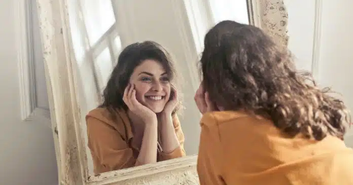 ser-solteira-incomoda-muita-gente-ser-solteira-e-feliz-incomoda-muito-mais Ser solteira incomoda muita gente; ser solteira e feliz incomoda muito mais