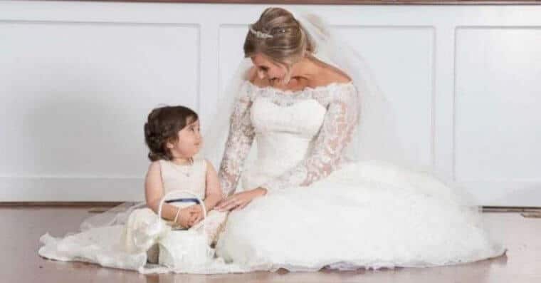 sabiaspalavras.com - Menina sobrevive a cancro e é convidada para ser a menina das flores do casamento da sua doadora