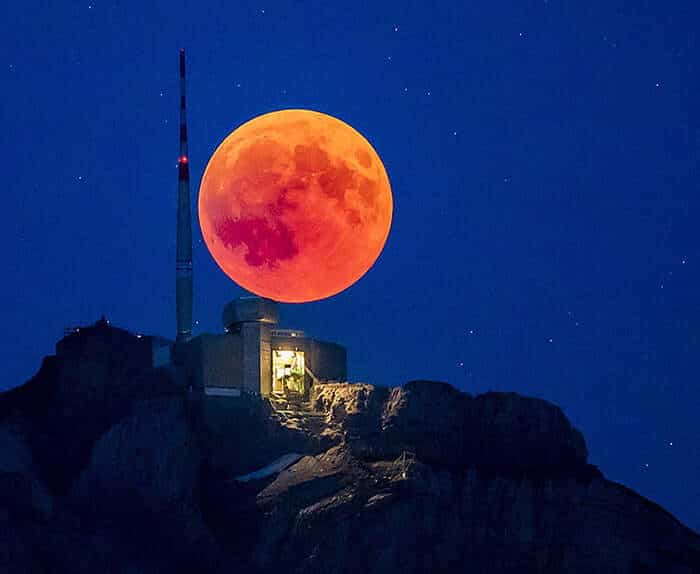 sabiaspalavras.com - 15 fotografias absolutamente fantásticas do último Eclipse Lunar