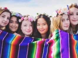 Aceitar as pessoas como elas são não nos obriga a conviver com elas