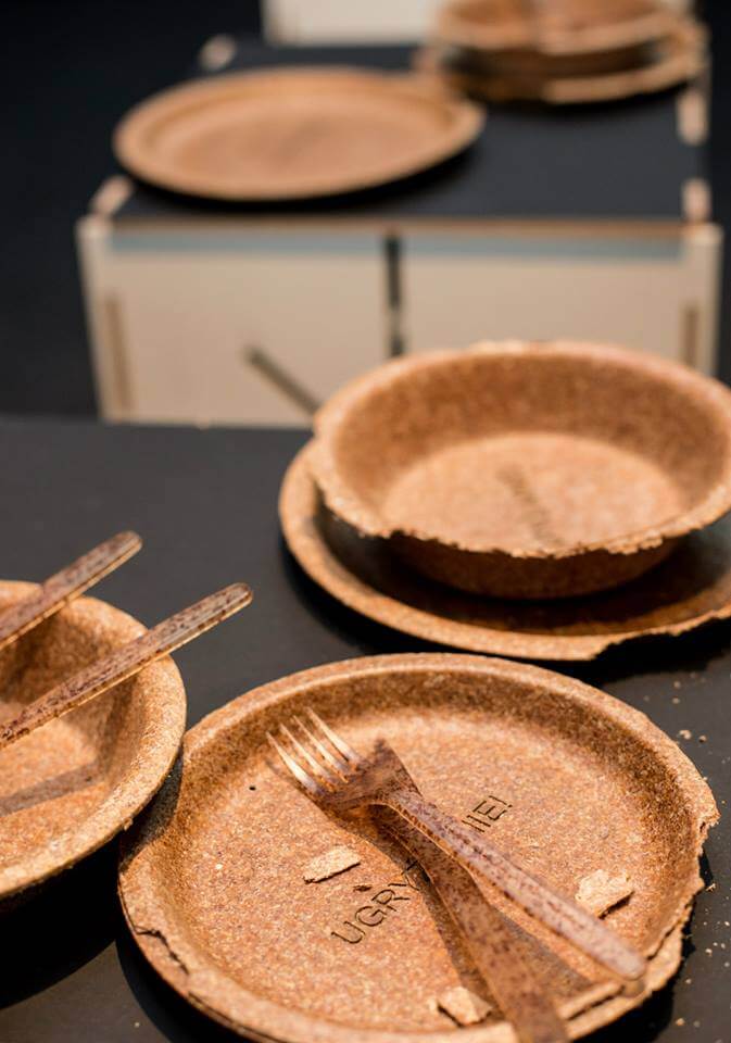 sabiaspalavras.com - Empresa cria utensílios de mesa biodegradáveis feitos a partir de farelo de trigo