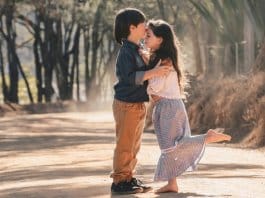 Criança não tem namoradinho – criança tem amiguinho