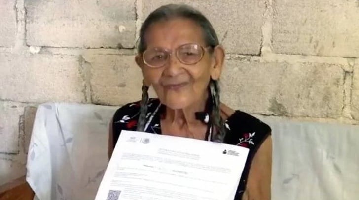 sabiaspalavras.com - Aos 96 anos, idosa aprende a ler e a escrever e pretende terminar o ensino secundário