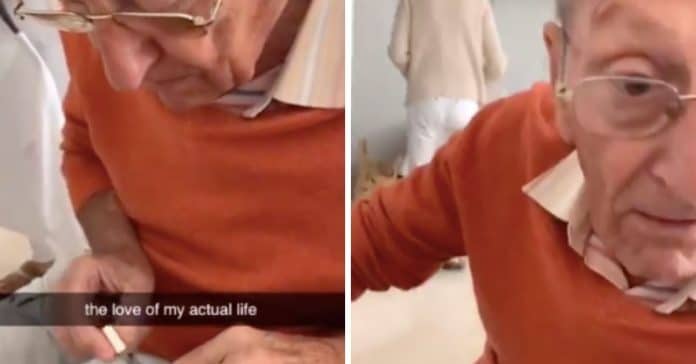 Avô de 82 anos pinta as unhas da neta internada em hospital num gesto absolutamente adorável