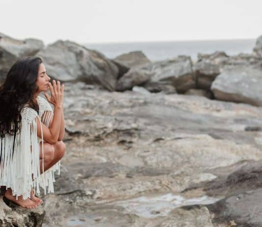 Às vezes, se calar, engolir a seco e sair de cena, é mais sensato do que querer ter razão