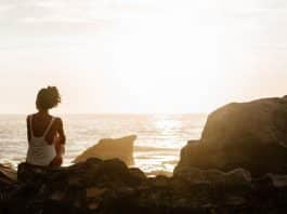 Não foi por falta de amor que eu fui embora, fui por excesso de amor próprio