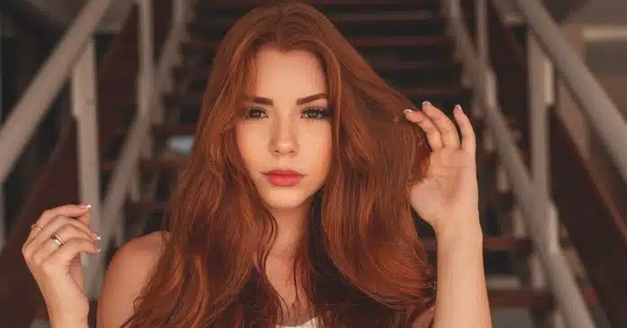 viver-para-agradar-aos-outros-e-mentir-para-si-mesmo Viver para agradar aos outros é mentir para si mesmo.