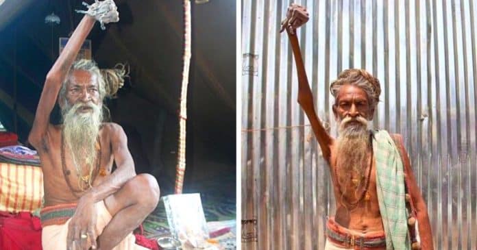 Homem indiano mantém braço direito levantado há mais de 45 anos