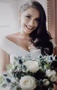 Mulher finge seu próprio casamento apenas para chamar a atenção do ex-namorado sabiaspalavras.com - Mulher finge seu próprio casamento apenas para chamar a atenção do ex-namorado