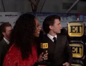 Tom Holland interrompeu entrevista apenas para poder olhar para Zendaya. Totalmente apaixonado sabiaspalavras.com - Tom Holland interrompeu entrevista apenas para poder olhar para Zendaya. Totalmente apaixonado