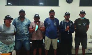 sabiaspalavras.com - Pedido de socorro em garrafa pet ajuda Marinha a encontrar náufragos em ilha deserta: 'avise nossa família'