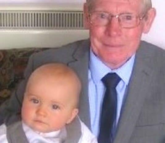 Menino é diagnosticado com demência aos 6 anos quando pais notam sintomas como tio-avô de 80