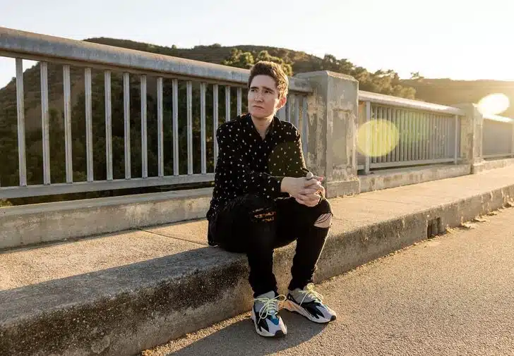 Mulher trans voltou a ser homem e culpa terapeuta pela decisão: "Isso me fez mudar de vida" sabiaspalavras.com - Mulher trans voltou a ser homem e culpa terapeuta pela decisão: "Isso me fez mudar de vida"