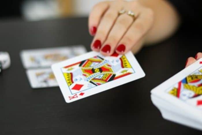 sabiaspalavras.com - 15 Erros comuns que os jogadores cometem no pôquer