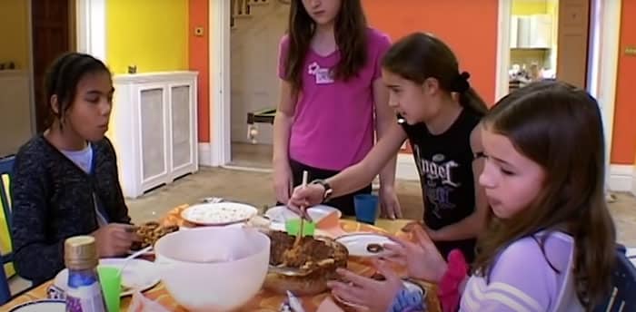 sabiaspalavras.com - Experimento mostra meninos vs meninas deixados sozinhos em casa por 5 dias