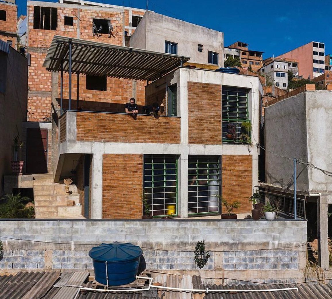 sabiaspalavras.com - “Barraco” em favela concorre a prêmio internacional de arquitetura de "Casa do Ano"