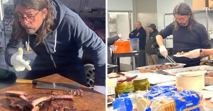 Dave Grohl alimenta 450 moradores de rua depois de cozinhar por 16 horas: “Amor e respeito”