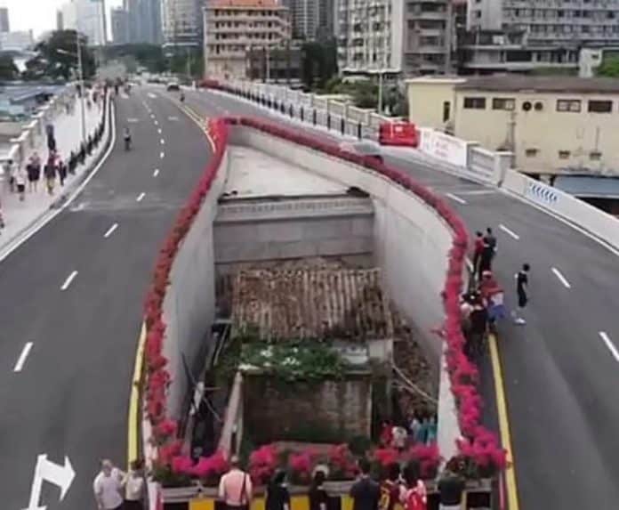 Proprietária teimosa recusa-se a mudar e acaba com uma autoestrada construida ao redor da sua casa