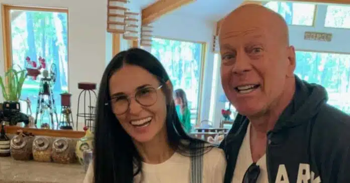 demi-moore-mudou-se-para-casa-de-bruce-willis-para-cuidar-do-ex-marido-com-demencia Demi Moore mudou-se para casa de Bruce Willis para cuidar do ex-marido com demência