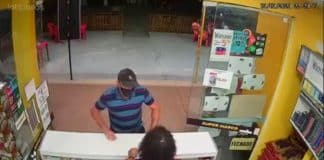 VÍDEO: Homem tenta assaltar depósito de bebidas com pistola de cola quente