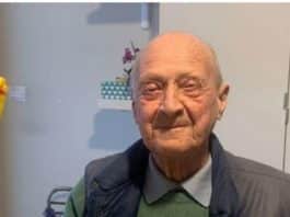 Idoso volta a enxergar após 40 anos de cegueira total graças à cirurgia inovadora