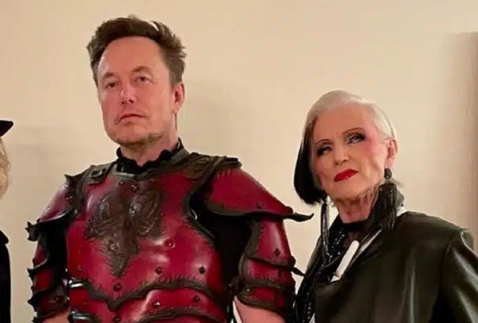 mae-de-elon-musk-maye-diz-que-dorme-em-uma-garagem-quando-o-visita Mãe de Elon Musk, Maye, diz que dorme em uma ‘garagem’ quando o visita