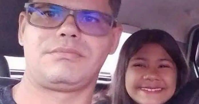 Menina de 12 anos que está desaparecida manda uma foto que preocupa ainda mais a família