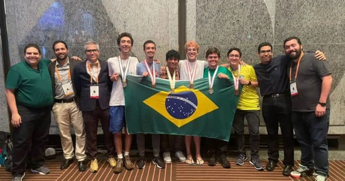 Brasileiros brilham na maior olimpíada de matemática do mundo