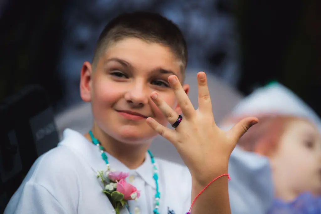 sabiaspalavras.com - Menina de 10 anos realiza casamento dos sonhos antes de perder batalha contra a leucemia