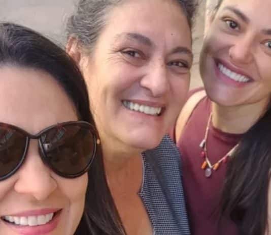 “Minha mãe tem Alzheimer aos 59 e decidimos viver cada momento”: Filha mudou a vida para a deixar mais feliz