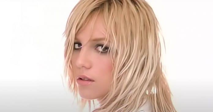 Britney Spears revela aborto e a especulação em torno do clipe ‘Everytime'”
