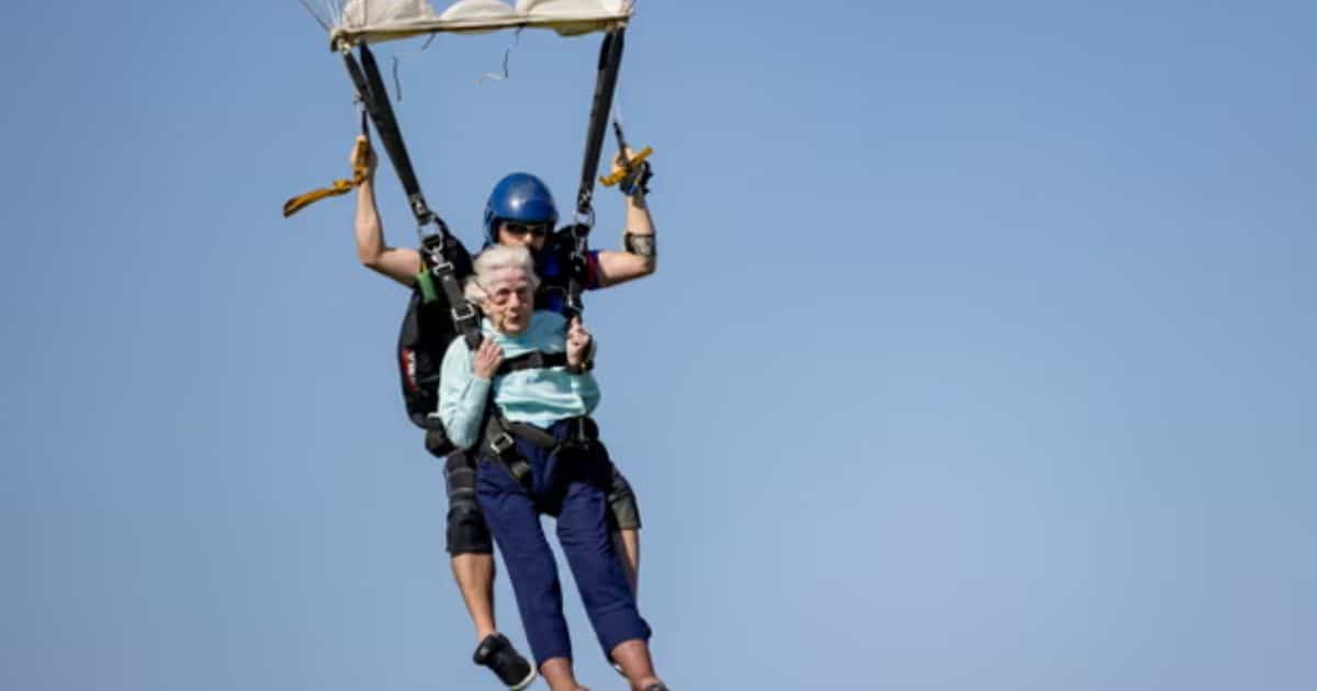 sabiaspalavras.com - Idosa de 104 anos salta de paraquedas e pode ser paraquedista mais velha do mundo