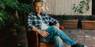 Matthew Perry: Lembrando o brilhante ator de ‘Friends’ e seu impacto