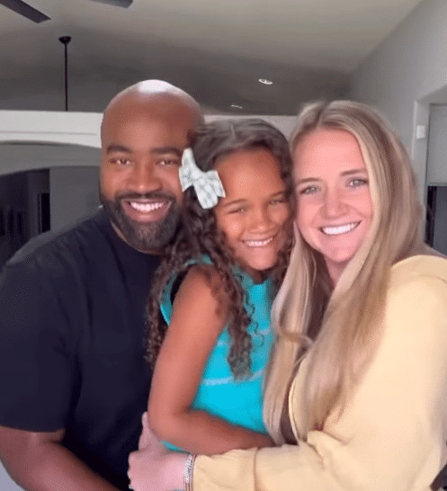sabiaspalavras.com - Casal de influenciadores compartilha como eles conseguiram ter tr&ecirc;s filhos totalmente diferentes fisicamente