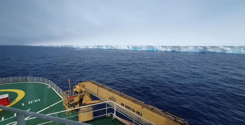 sabiaspalavras.com - Maior iceberg do mundo se solta da Antártida com quase um trilhão de toneladas