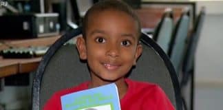 “Super Alvinho”: Aos 7 anos, menino de comunidade do Rio conclui curso em Harvard