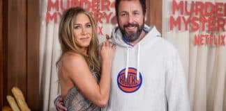 Jennifer Aniston revela Adam Sandler manda flores para ela todo Dia das Mães mesmo ela não tendo um filho