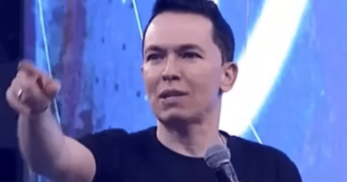 Pastor Lucinho Barreto afirma que já beijou boca da sua filha: “Mulherão”