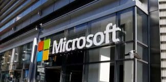 Falha em software da Microsoft interrompe voos, impacta bancos e redes de TV no mundo todo