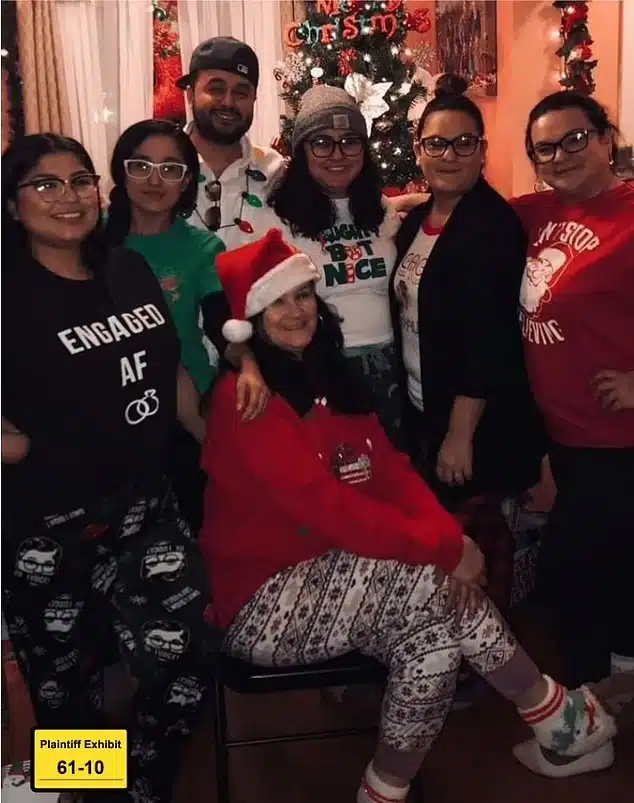 sabiaspalavras.com - M&atilde;e de seis filhos, 53, morre depois que talco da Johnson & Johnson lhe causou c&acirc;ncer raro, alega processo